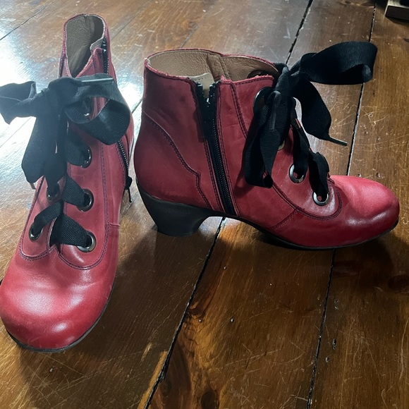 Portofino Boots Size 8 - Picture 3 of 4